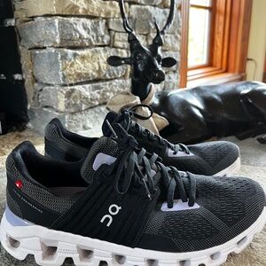 On Cloud Athletic Shoes